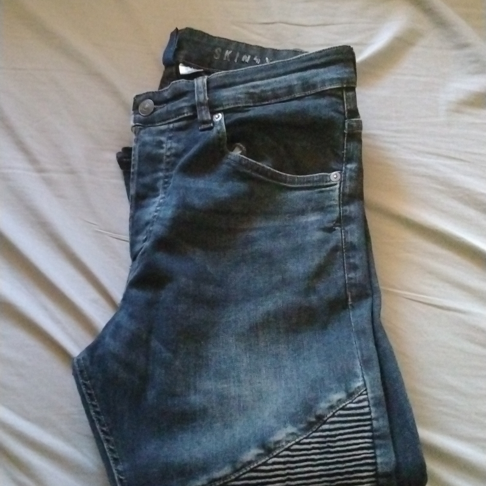 H&m size 33 dark blue